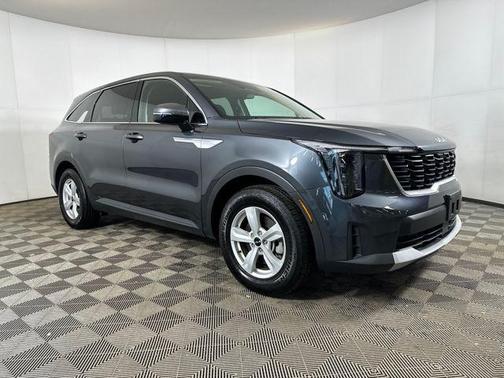 2024 Kia Sorento LX
