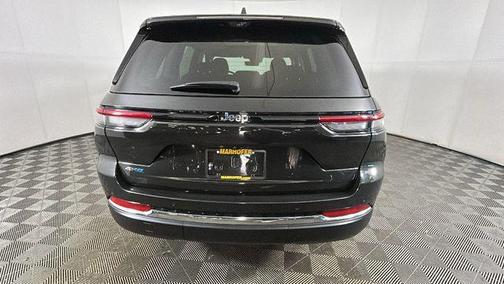Rocky Mountain Pearlcoat 2023 Jeep Grand Cherokee 4xe Base