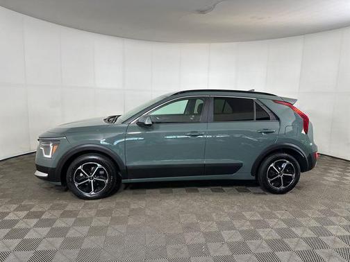 2024 Kia Niro EX