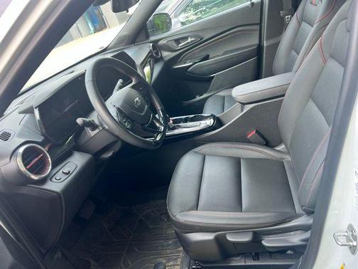 2025 Chevrolet Trax FWD 2RS