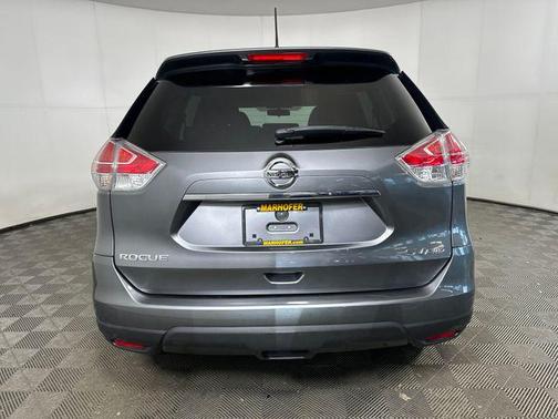 Gun Metallic 2016 Nissan Rogue SV
