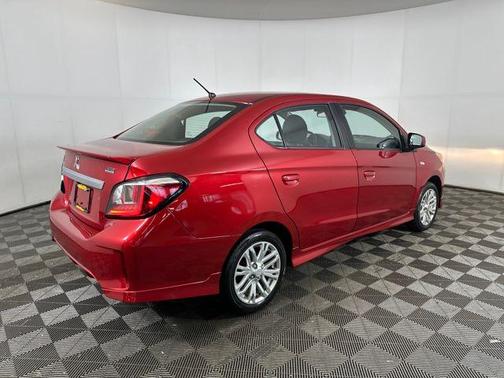 2024 Mitsubishi Mirage G4 LE