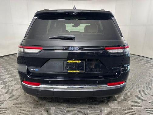 2022 Jeep Grand Cherokee 4xe Base