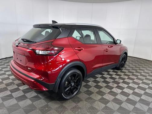 2022 Nissan Kicks SV