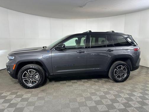 Baltic Gray Metallic Clearcoat 2022 Jeep Grand Cherokee 4xe Trailhawk