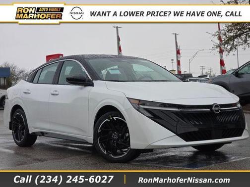 Aspen White Tricoat/Super Black 2026 Nissan Sentra SR