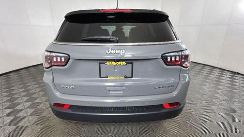 Sting-Gray Clearcoat 2023 Jeep Compass Limited
