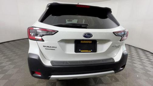 Crystal White Pearl 2023 Subaru Outback Limited XT