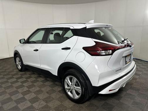 Fresh Powder 2025 Nissan Kicks S