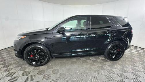 Santorini Black Metallic 2023 Land Rover Discovery Sport SE R-Dynamic