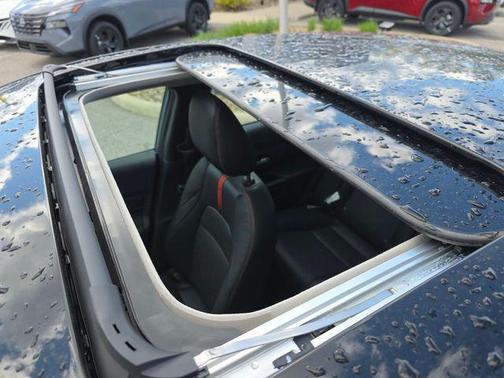 Atlantic Gray Metallic/Super Black 2026 Nissan Sentra SR