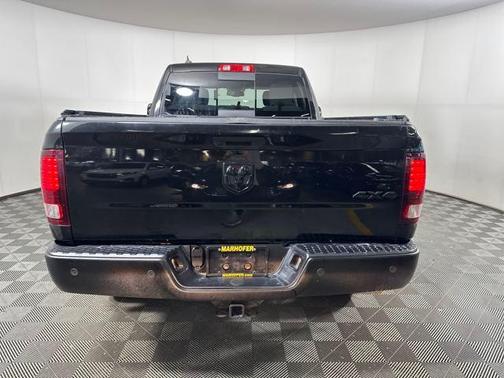 2019 RAM 1500 SLT