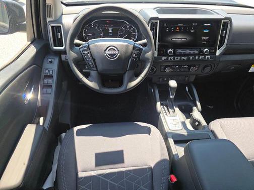 Super Black 2026 Nissan Frontier SV