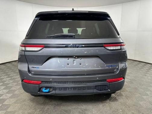 Baltic Gray Metallic Clearcoat 2022 Jeep Grand Cherokee 4xe Trailhawk
