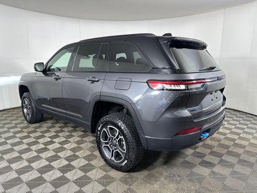 Baltic Gray Metallic Clearcoat 2022 Jeep Grand Cherokee 4xe Trailhawk
