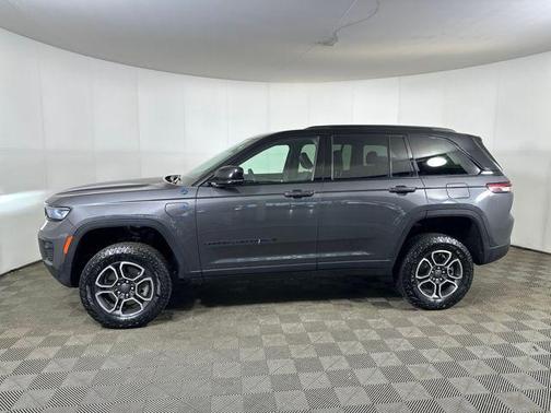 Baltic Gray Metallic Clearcoat 2022 Jeep Grand Cherokee 4xe Trailhawk