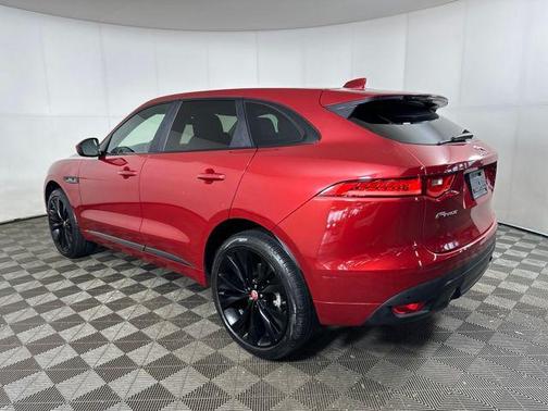 Firenze Red Metallic 2019 Jaguar F-PACE 30t R-Sport