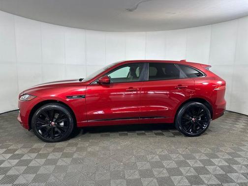 Firenze Red Metallic 2019 Jaguar F-PACE 30t R-Sport
