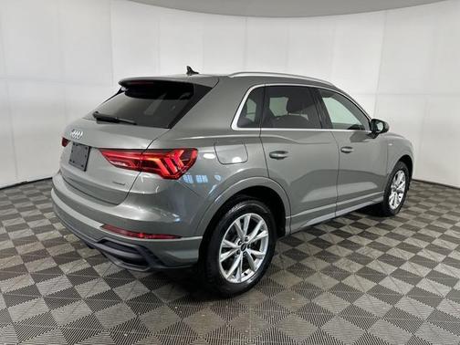 2023 Audi Q3 S line Premium