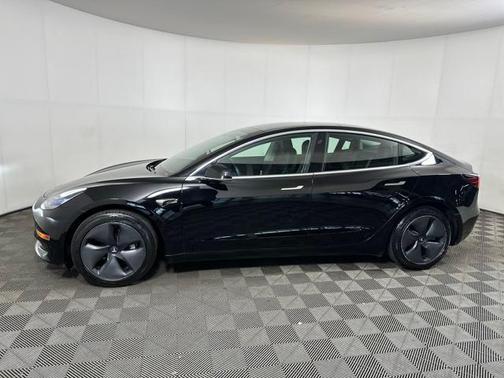 2019 Tesla Model 3 Standard Range Plus