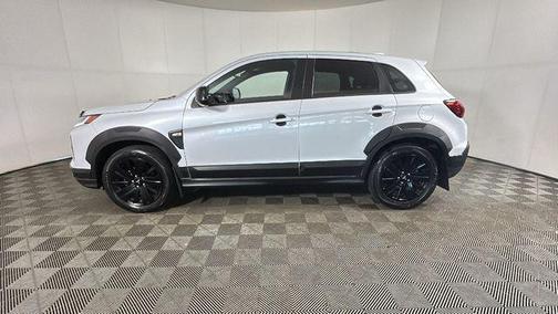 Diamond White 2024 Mitsubishi Outlander Sport 2.0 Trail Edition