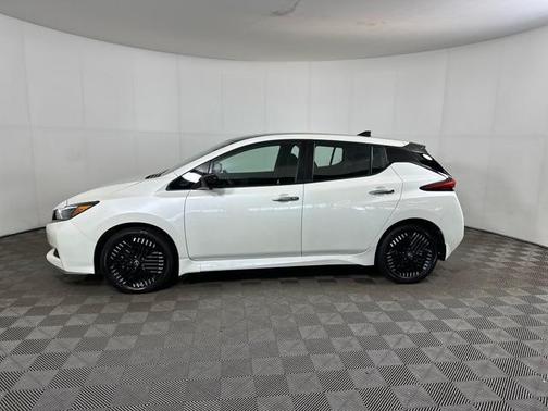 2024 Nissan Leaf SV PLUS