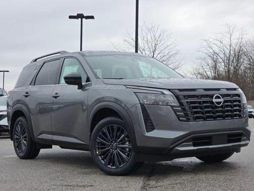 Gun Metallic 2026 Nissan Pathfinder SL