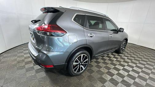 Gun Metallic 2019 Nissan Rogue SV