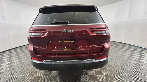 Velvet Red Pearlcoat 2022 Jeep Grand Cherokee L Laredo
