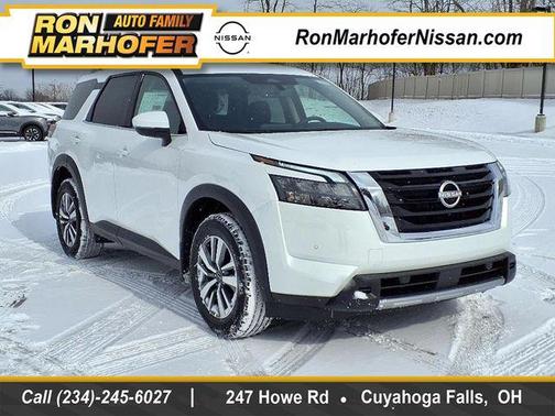 2025 Nissan Pathfinder SL 4WD