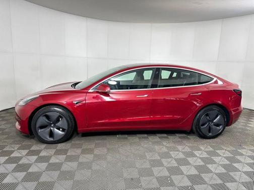 2019 Tesla Model 3 Performance