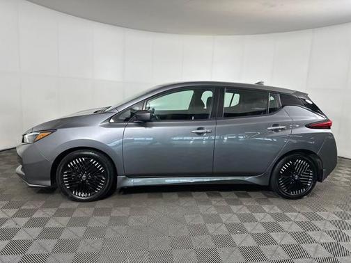 2023 Nissan Leaf SV PLUS 60 kWh