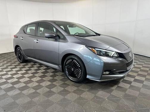 2023 Nissan Leaf SV PLUS 60 kWh
