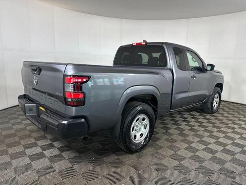 2023 Nissan Frontier S