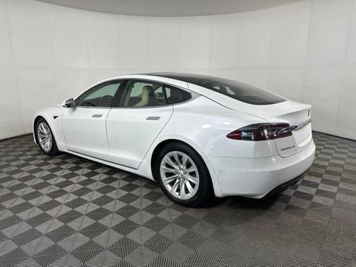 2016 Tesla Model S 75D