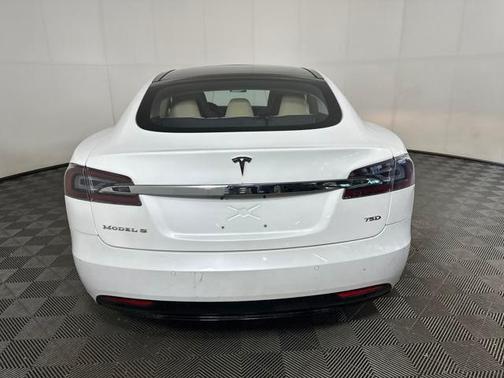 2016 Tesla Model S 75D