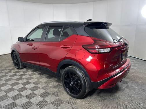 2022 Nissan Kicks SV