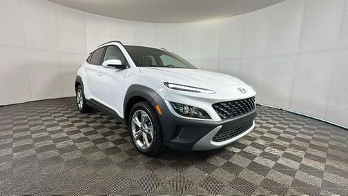 Lunar White 2023 Hyundai KONA SEL