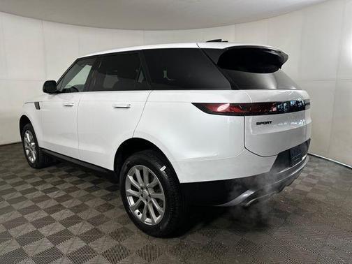 2024 Land Rover Range Rover Sport SE