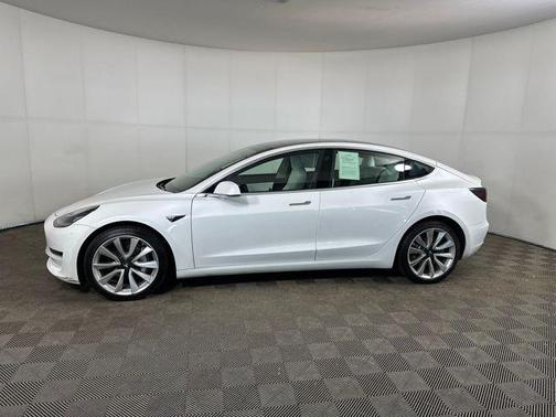 2020 Tesla Model 3 Long Range