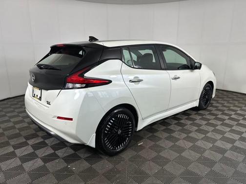 2023 Nissan Leaf SV PLUS 60 kWh