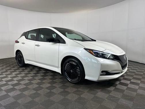 2023 Nissan Leaf SV PLUS 60 kWh