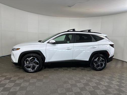 White Pearl 2024 Hyundai TUCSON Hybrid SEL Convenience