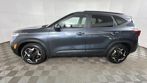 Gravity Gray 2025 Kia Seltos S