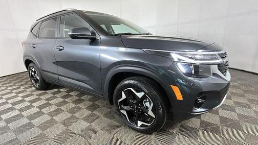 Gravity Gray 2025 Kia Seltos S