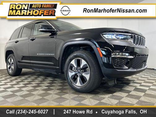 Diamond Black Crystal Pearlcoat 2022 Jeep Grand Cherokee 4xe Base