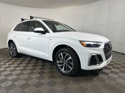 2023 Audi Q5 45 S line Premium Plus