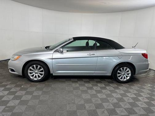2011 Chrysler 200 Touring