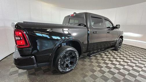Diamond Black Crystal Pearlcoat 2025 RAM 1500 Big Horn/Lone Star