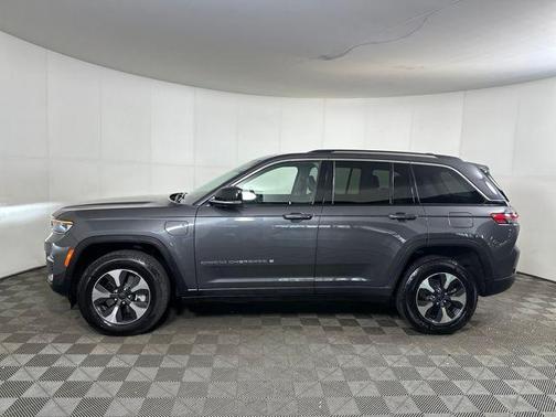 2022 Jeep Grand Cherokee 4xe Base